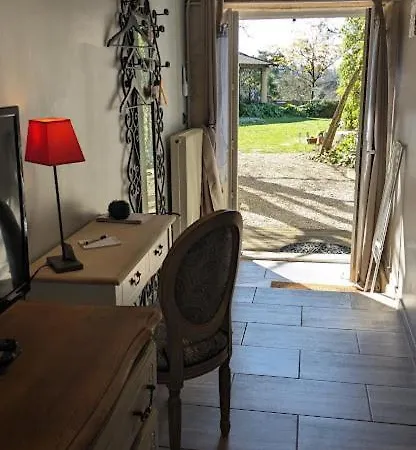 Domaine Les Feuillants Hotel Crouzilles Room photo