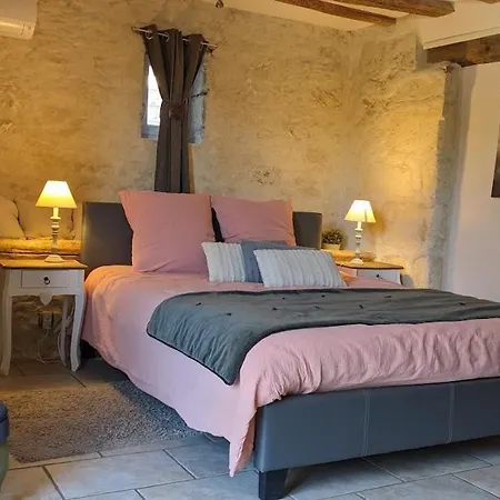 Domaine Les Feuillants Hotel Crouzilles Room photo